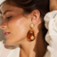 Maxi Aretes Ámbar Dorado Floral