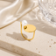 Anillo Dorado Minimalista con Perla