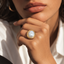 Anillo Dorado Ajustable con Perla