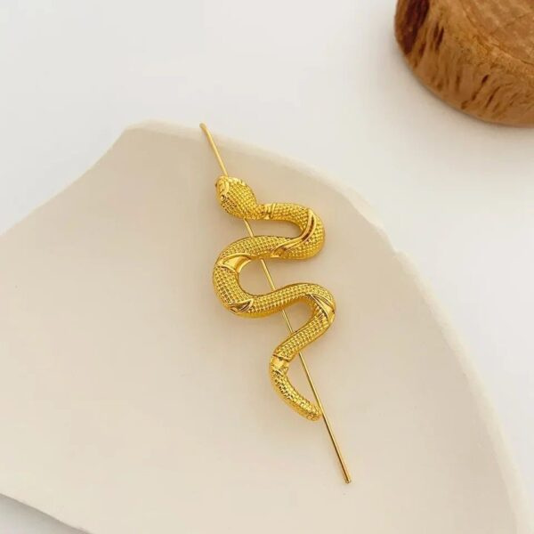 Earcuff en gancho de serpiente - Image 2