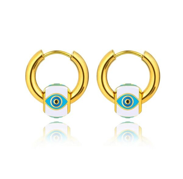 Aretes pequeños de ojo