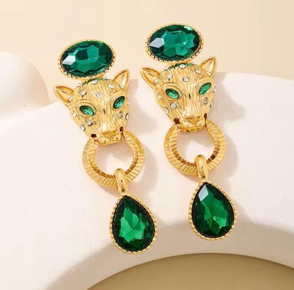 Maxi Aretes de leopardo y piedras verdes