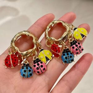 Aretes de mariquitas