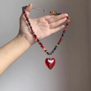 Cadena de corazon en resina