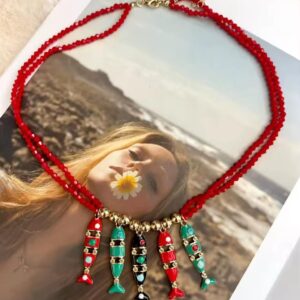 Cadena roja de peces